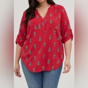 Torrid harper rayon slub pullover 3/4 sleeve blouse. Torrid Size 4.